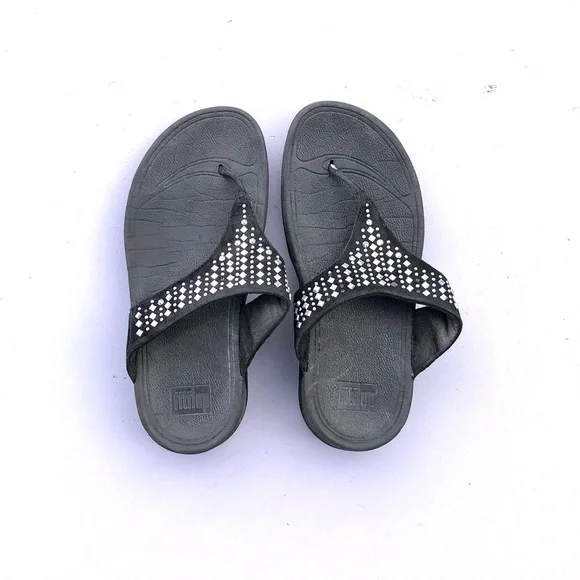 Fitflop Black Suede Thong Sandals Studs Rhinestones Sz 5 - Picture 2 of 7